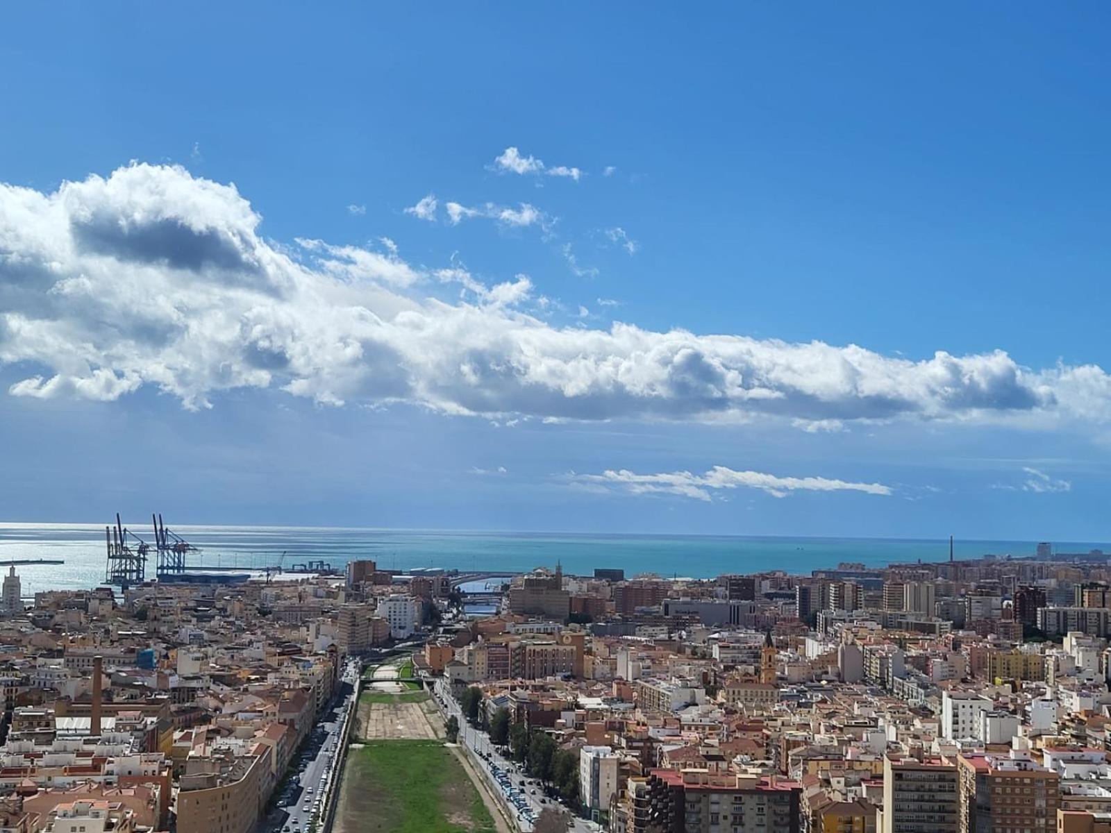 Urban Sky Centro Apartment Malaga Bagian luar foto